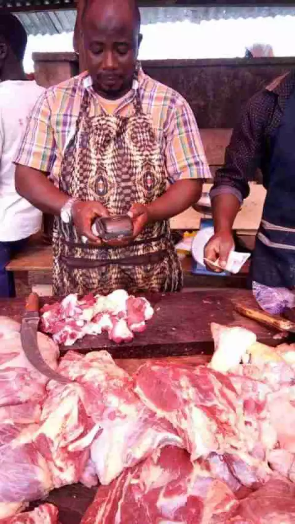 See What A Meat Seller Was Spotted Doing That Has Gone Viral (Photos)